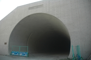横路トンネル4
