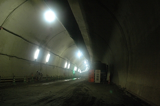 大山トンネル3